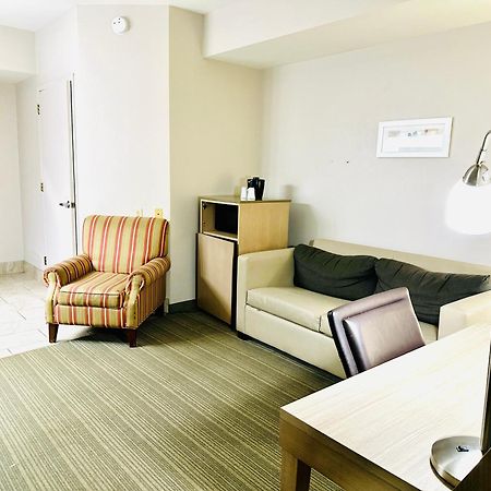 Radiant Inn And Suites Murfreesboro Exterior photo